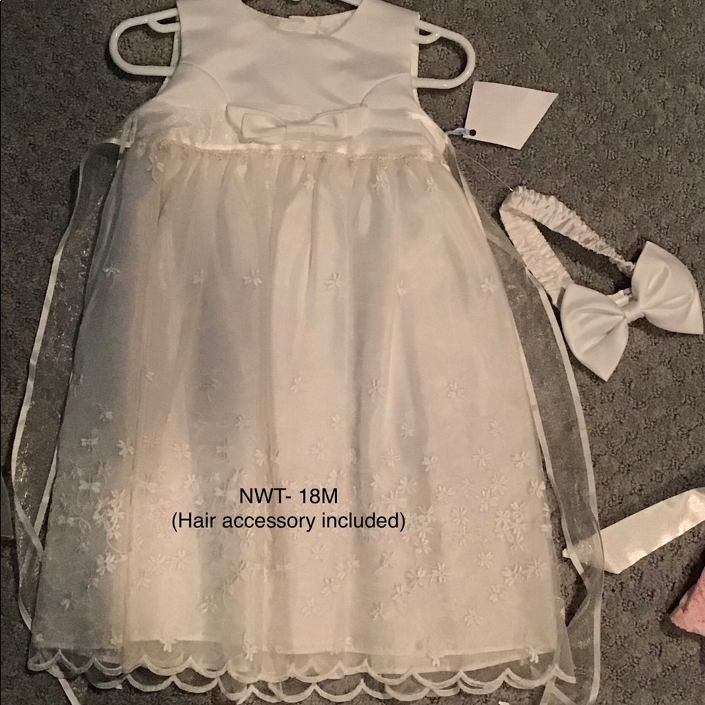 NWT- White Dress w/ flower detail